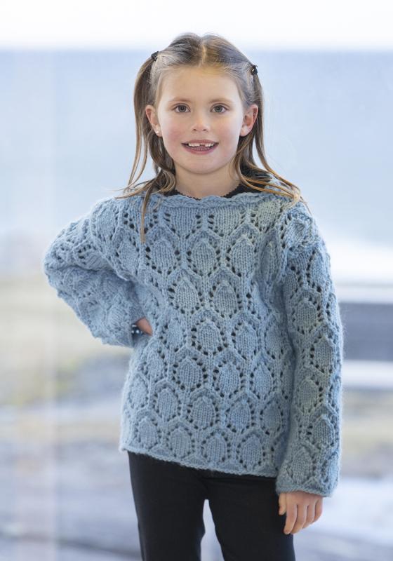 "Amina" Tröja - Viking Design 2407-11 Kit - 6 - 12 år - Viking Hobbygarn