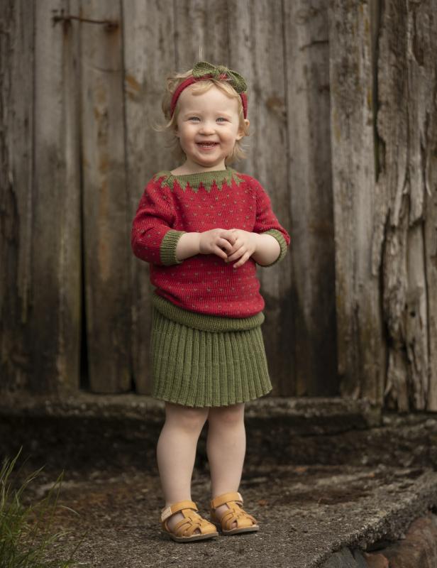 "Cerena" Tröja, kjol och hårband - Viking Design 2018-4 Kit - 2 - 12 år - Viking Bjørk