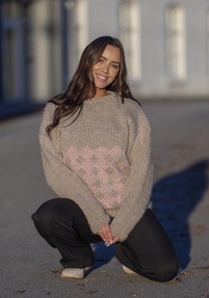 "Elvia" genser- Viking Design 2403-6 Kit - XS-XXL - Viking Snorre