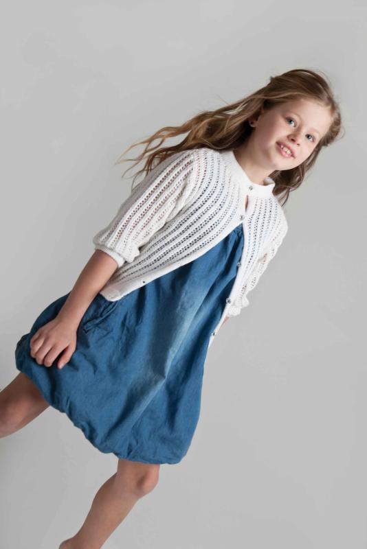"Cardigan med hulmønster" Cardigan - Viking Design 1203-4 Kit - 2 - 12 år - Viking Bjørk