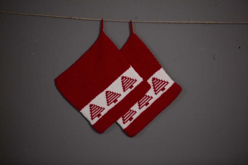 Grytlappar röd julgran - Viking Design 1715-19 kit - 20cm x 20cm - Viking Bjørk