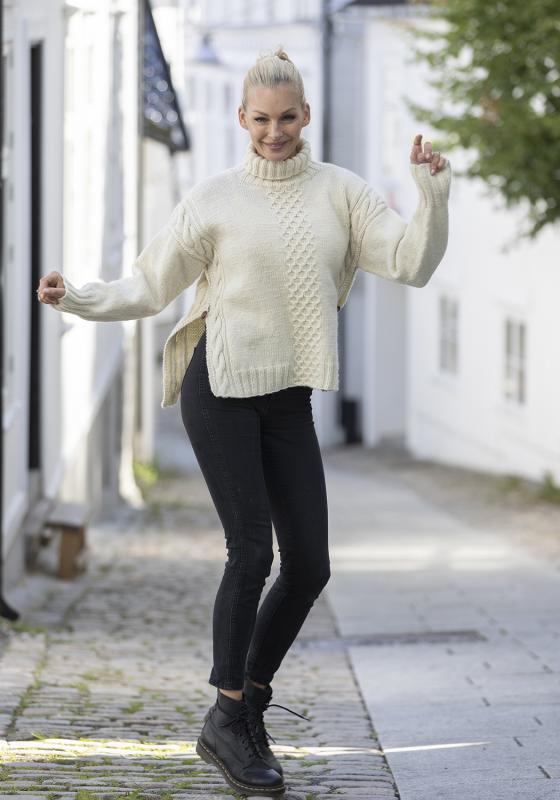 "Sanna" tröja- Viking Design 2331-7 Kit - S - L - Viking Wool