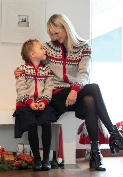 "Nellik" julecardigan - Viking Design 2032-7 Kit - 2 - 12 år - Viking Eco Highland Wool
