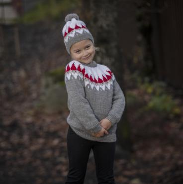 "Nisse" Genser og hue - Viking Design 2032-5A Kit - 2 - 12 år - Viking Alpaca Storm