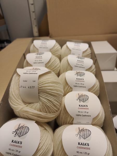 KAIA'S CASHMERE - 2744 Whipped Cream