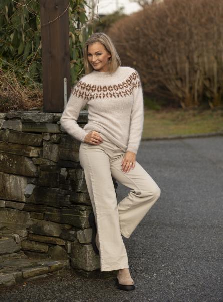 Petunia-genser-viking-design-2213-2b-kit-xs-xxl-viking-trend-merino-petite-og-viking-kid-silk