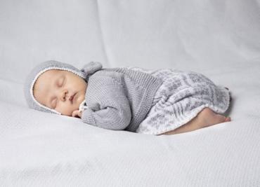 "Flora" Kjole og jakke - Viking Design 1608-1A Kit - 1-24 Mdr. - Viking Bambino