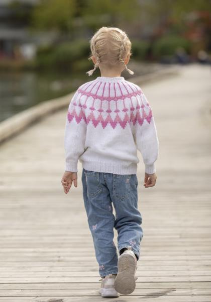 Kaprifol genser - Viking Design 2430-2A Kit - 2 - 12 år - Viking Trend Merino